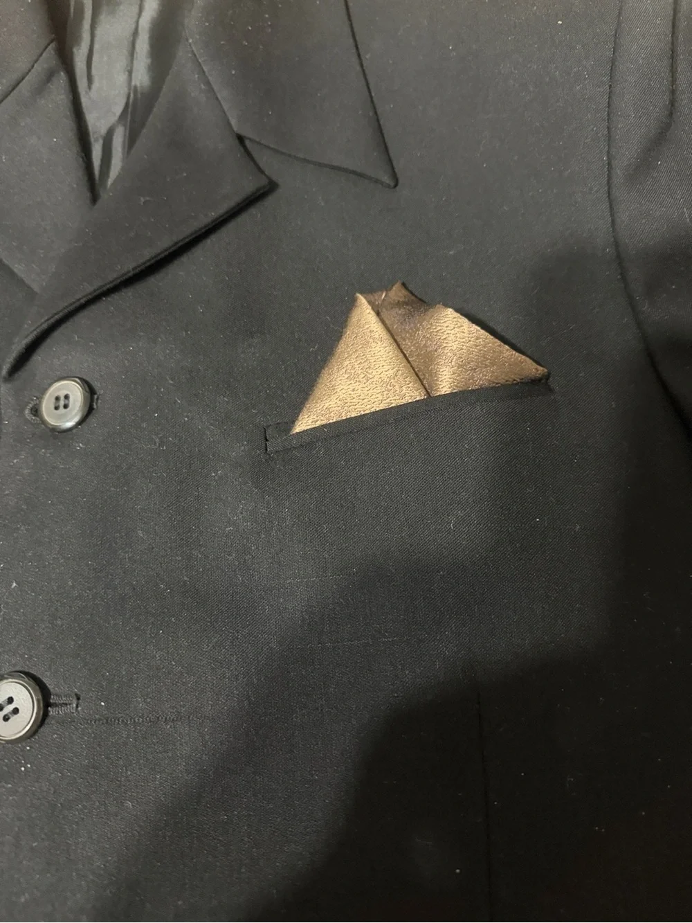 Men's Black four Button Blazer no vent flaps in rear. ☑️